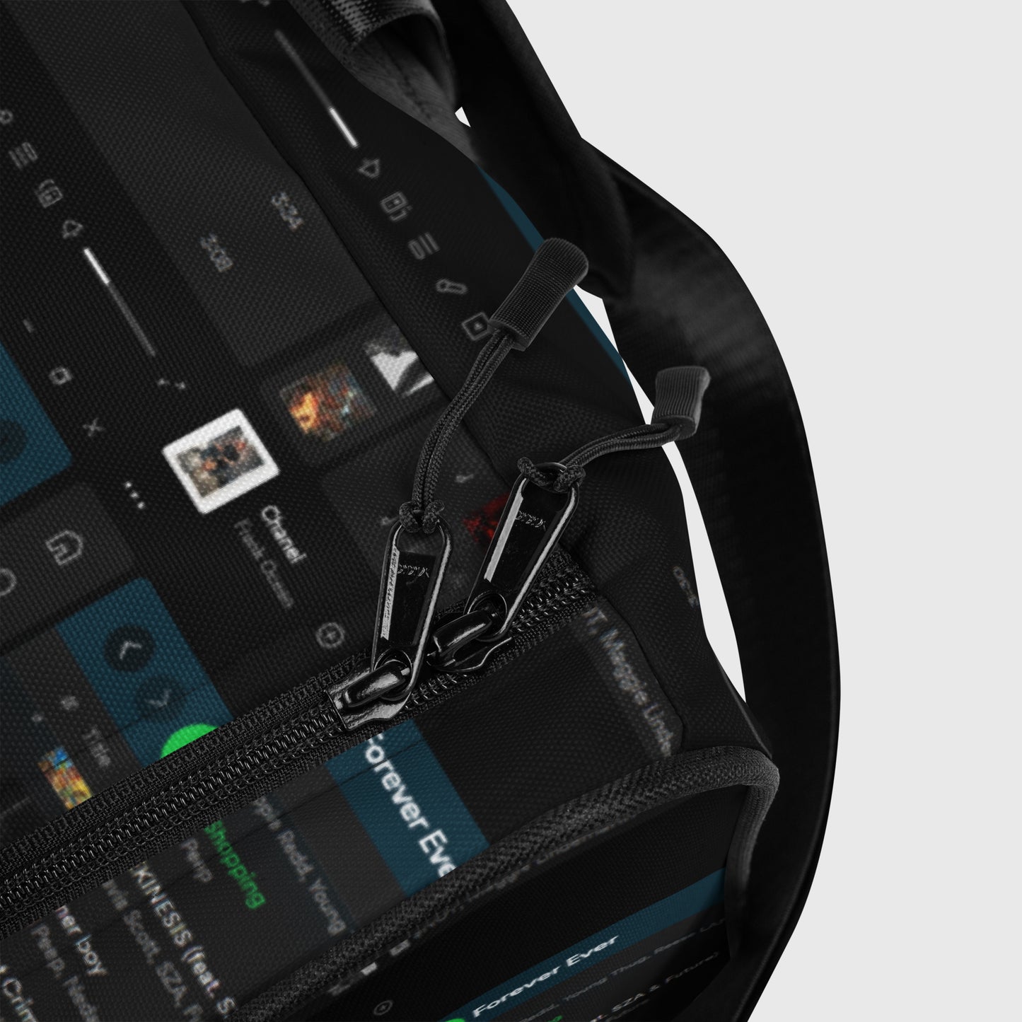 DUFFLE BAG WITH PLAYLIST