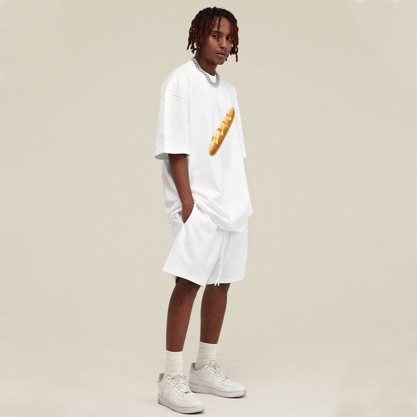 HEAVYWEIGHT T-SHIRT WITH BREAD