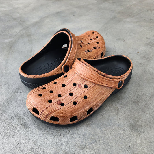 THE WOOD CLOGS