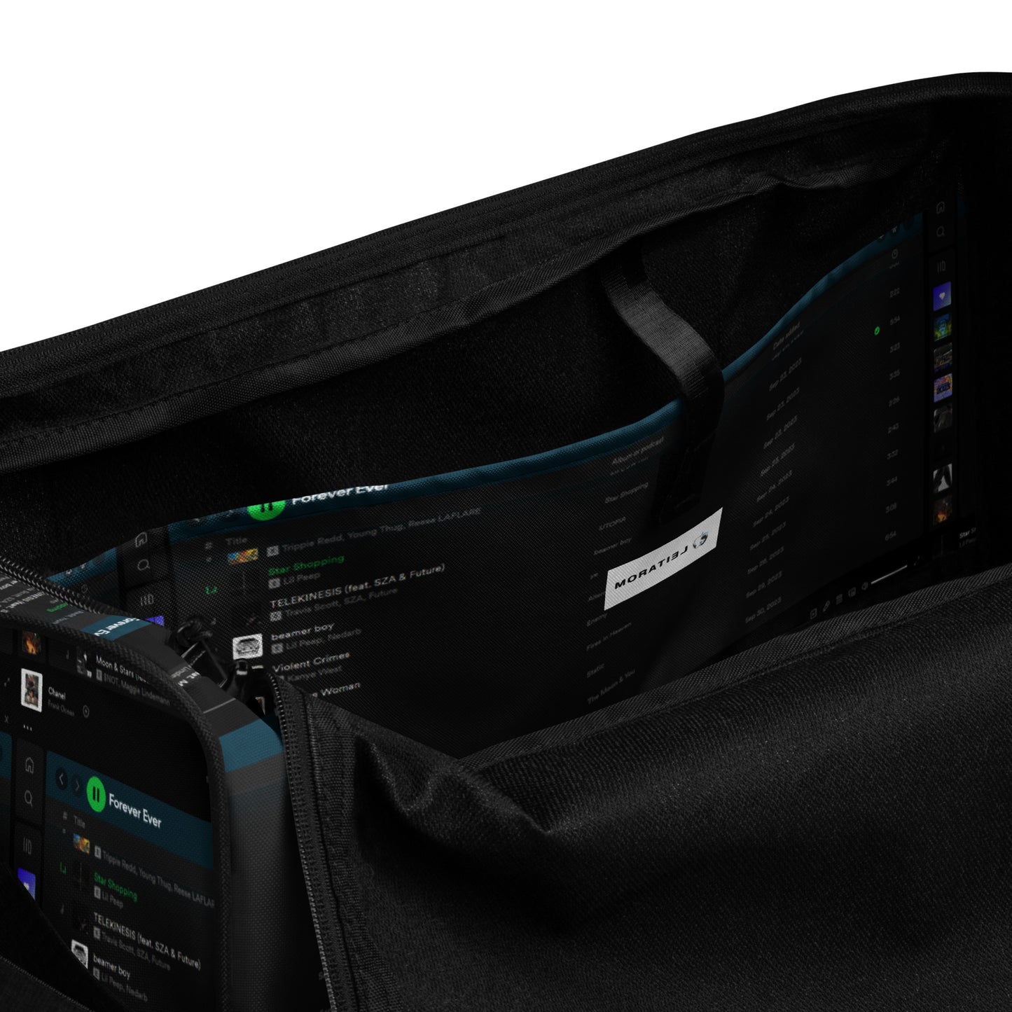 DUFFLE BAG WITH PLAYLIST